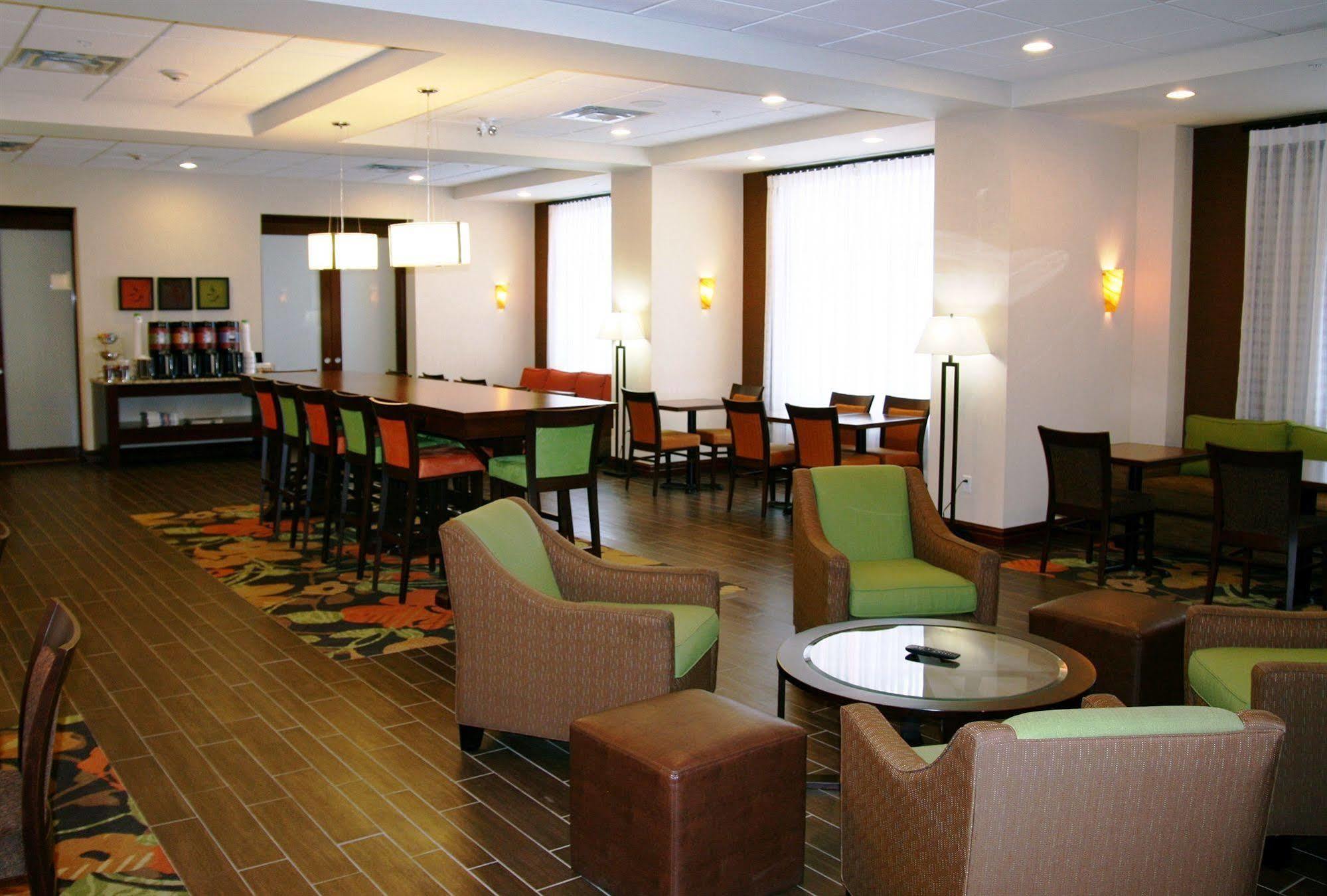 Hampton Inn By Hilton Edmonton South Exterior foto